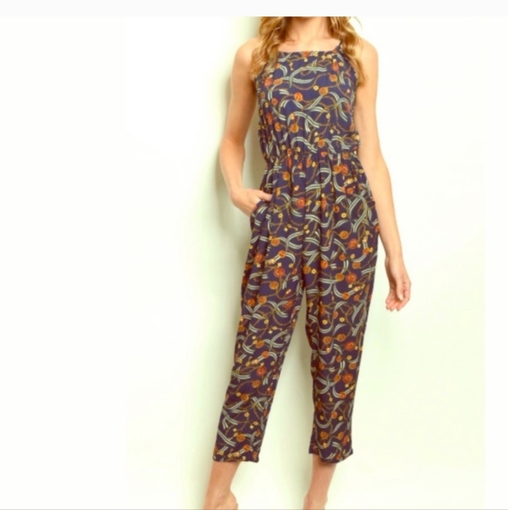 🔱 NWT🔱 Floral Print Jumpsuit By Private Label Sz Medium 🚢 - Picture 2 of 3